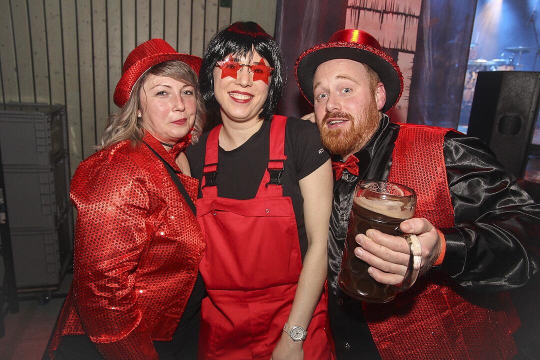 Faschingsparty vom Feinsten in der Stadthalle Stadtsteinach.
