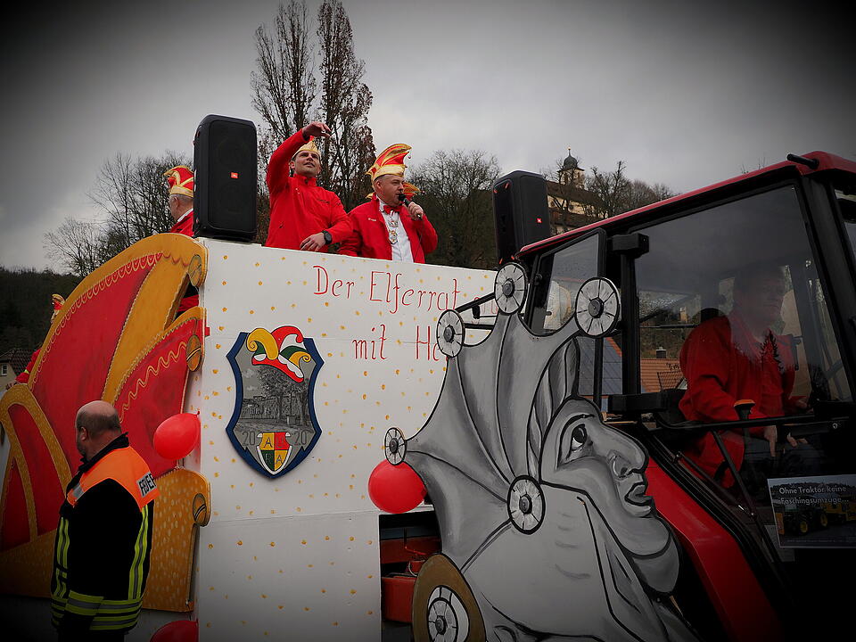 Beste Faschingslaune in Aura/Saale