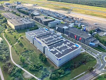 Flughafen Nürnberg: Riesige Photovoltaik-Anlage soll bald gesamten Strombedarf decken