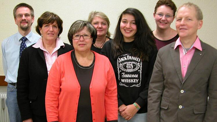 Der neue Vorstand (v.l.): Nikolaus Metz, Helena Scharf, Maria Wloka, Andrea Schöninger, Monique Junge, Antje Kopp und Wolfgang Werner.