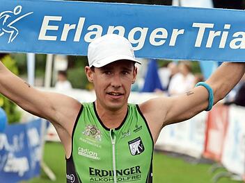 Ein mittlerweile gewohntes Bild: Tobias Heining ist zum vierten Mal hintereinander Sieger über die Kurzstrecke.  Foto: herzopress