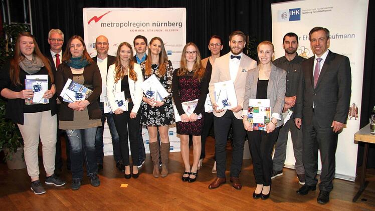 Verleihung der Staatspreise durch Landrat Alexander Tritthart Foto: Richard Sänger