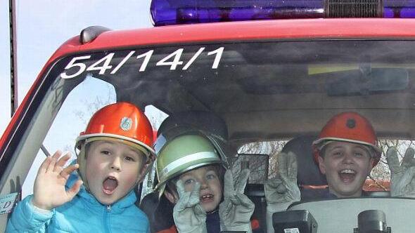 Die Feuerwehrleute von morgen hatten jede Menge Spaß.  Fotos: Richard Sänger