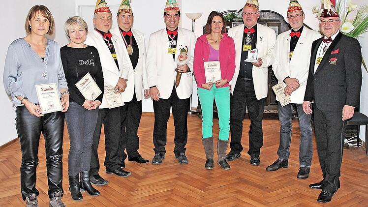 Verdiente Narren wurden bei der Karnevals-Eröffnung geehrt.