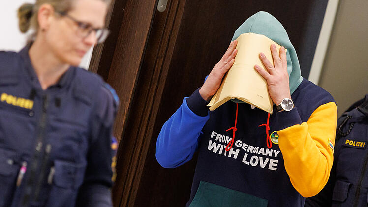 Prozess gegen Mann wegen Mordes an Ehefrau