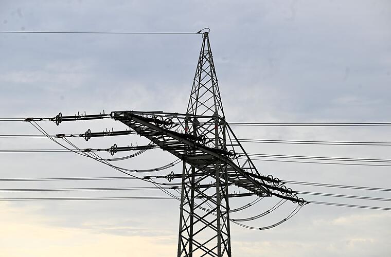 Drama bei Stromausfall in Bamberg - Feuerwehr muss Kind beatmen