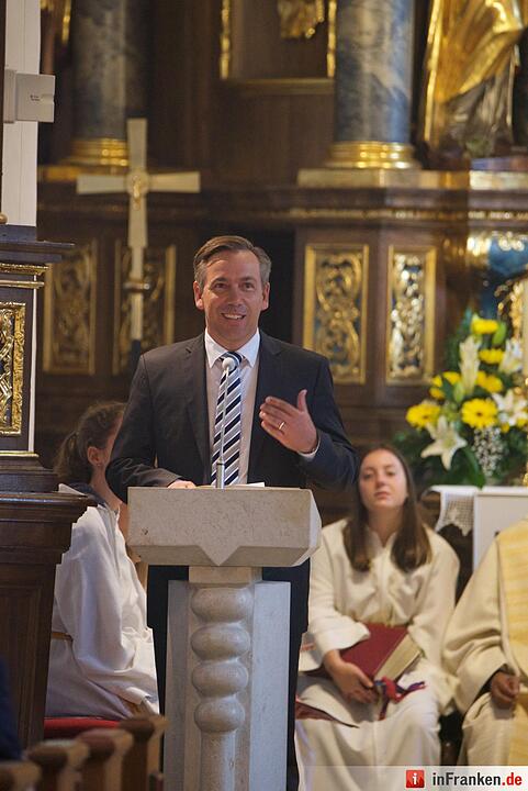 Nach einjähriger Kirchensanierung: Hannberg feiert die Wiedereröffnung der Wehrkirche der Pfarrei Geburt Mariens Hannberg