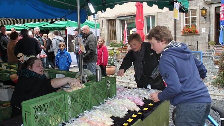 Gewürzstand am Marktplatz