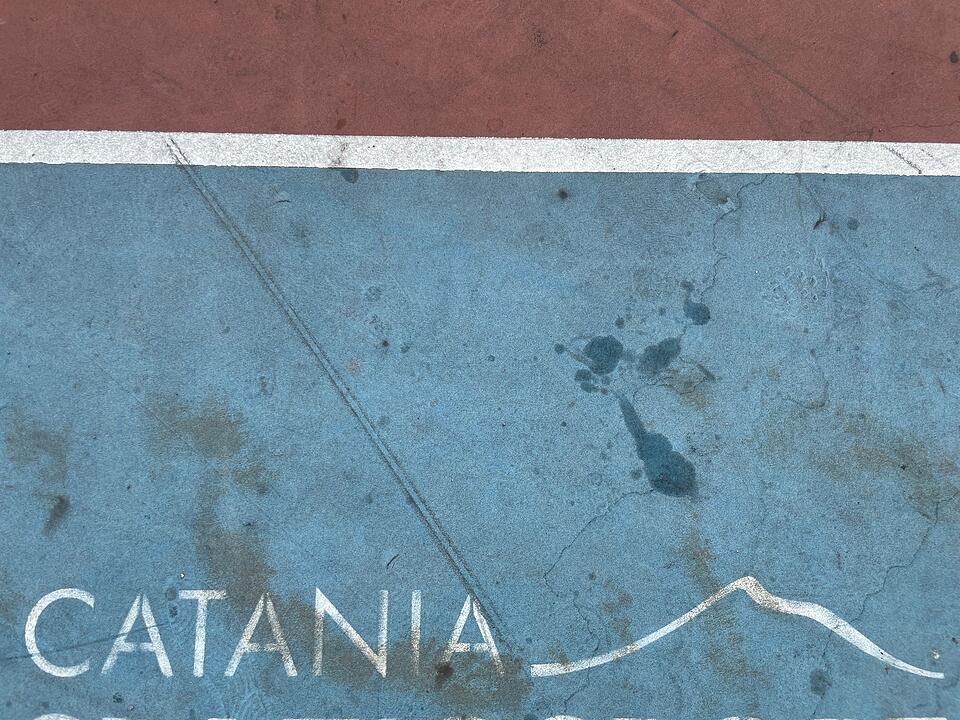 Vulkan &Auml;tna spuckt Asche