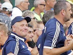 Wollen sich mit dem Klassenerhalt in der Bayernliga vom VfL Frohnlach verabschieden (von links): Spielleiter Roland Melzig, Co-Trainer Alexander Weber und Chefcoach Stefan Braungardt. Foto: CT-Archiv