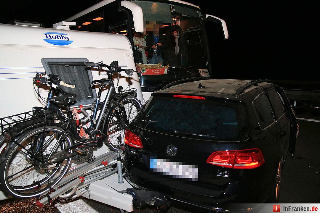 Unfall mit Reisebus auf der A73