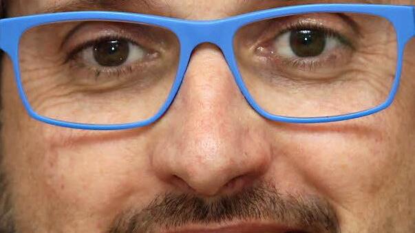 Brille? - Trinchieri! Über 70 verschiedene Brillen besitzt der Trainer der Brose Baskets, Andrea Trinchieri. Über seinen Aberglauben, seine Socken, seine Uhren und Brillen spricht der Italiener in unserem Interview. Foto: sportspress