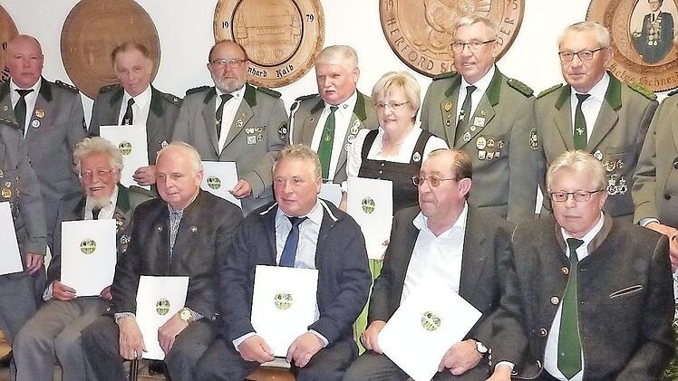 Groß war die Zahl der Jubilare, die fünfzig Jahre dem Schützenverein Burggrub die Treue gehalten haben.