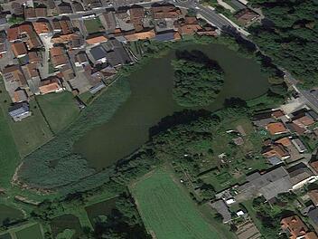 So sieht der Weisendorfer Badweiher derzeit aus.