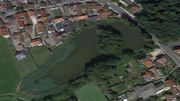 So sieht der Weisendorfer Badweiher derzeit aus.