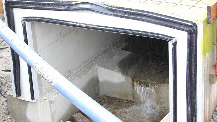Der Tiefenbach wird kanalisiert.  Foto: Friedwald Schedel