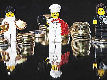 Beschäftigte in Hotels, Gaststätten, Bäckereien und Fleischereien profitieren laut Gewerkschaft NGG besonders, wenn der Mindestlohn auf zwölf Euro steigt.