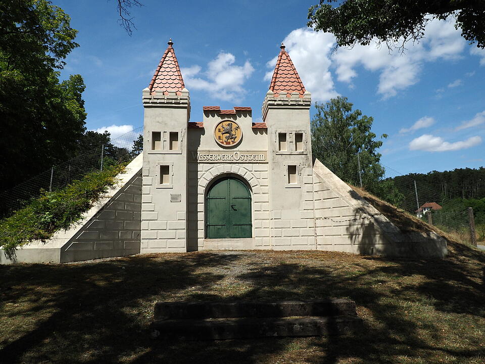 Die Lichtenburg ist eine Ruine auf dem Schloßberg.
