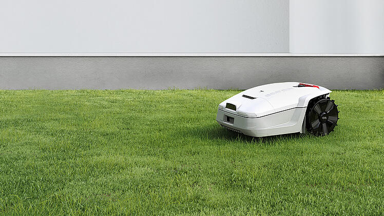 Der Mähroboter Goat Bot Unicut übernimmt das Rasenmähen vollautomatisch und sorgt für einen stets gepflegten Garten.