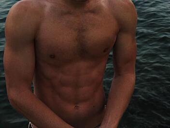 Bernstein bei Wunsiedel: Mann geht in fremdem Pool baden Bernstein bei Wunsiedel: Mann geht in fremdem Pool baden