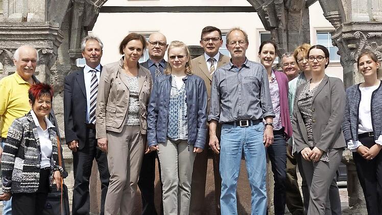 Die Expertengruppe mit Bürgermeister Armin Warmuth Foto: Arkadius Guzy