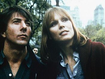 Der Marathon-Mann Die schöne Schweizerin Elsa (Marthe Keller) soll Babe Levy (Dustin Hoffman) täuschen.