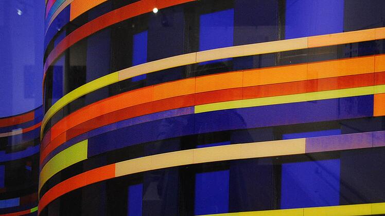 Joachim Hildebrandt: HH - im Bogen. Fotografie auf Aludibond/Acryl, 90 x 60 cm.