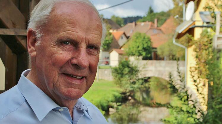 Walter Hein liebt seine Inselidylle.  Foto: Werner Vogel