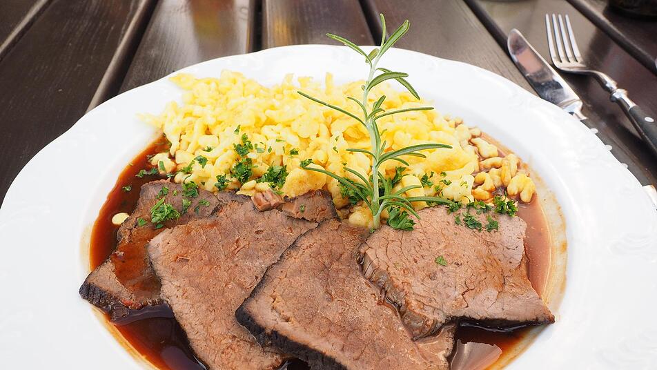 Rheinischer Sauerbraten ist das perfekte Rezept für den nächsten Sonntag. Rheinischer Sauerbraten ist das perfekte Rezept für den nächsten Sonntag.