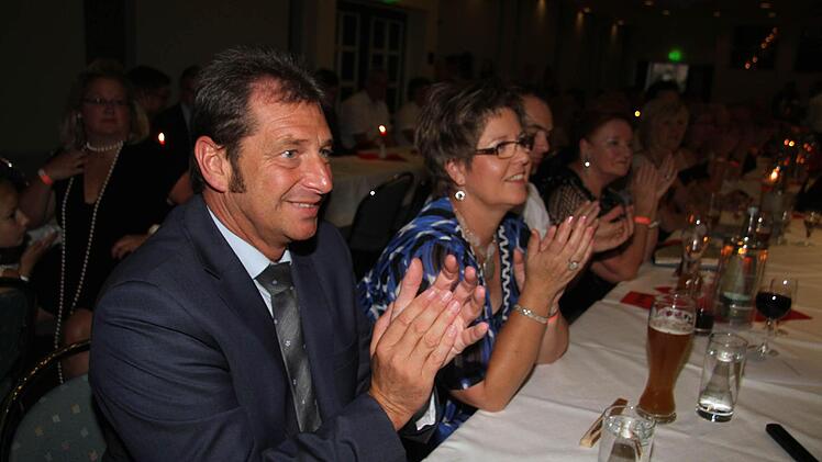 Für die Vorführung gibt es viel Applaus ...