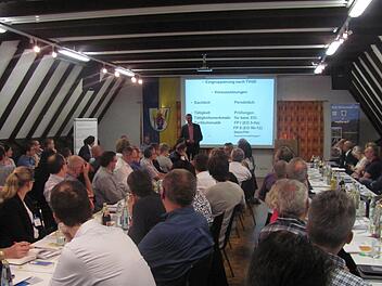 In Heiligenstadt fand ein Treffen der Geschäftsstellenleiter aus ganz Bayern statt.  Foto: Rüdiger Schmidt