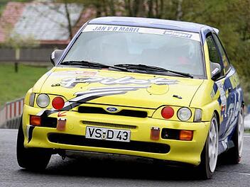 Axel Schlenker mit Co. Michael Schmidt gewann im Ford Escort Cosworth mit rund sieben Sekunden Vorsprung den 2. ADAC-Rallyesprint Fränkisches Weinland. Im kommenden Jahr wollen die Breisgauer wieder antreten und den Hattrick schaffen. Fotos: zz-SportMedia Karlheinz Franz (7)