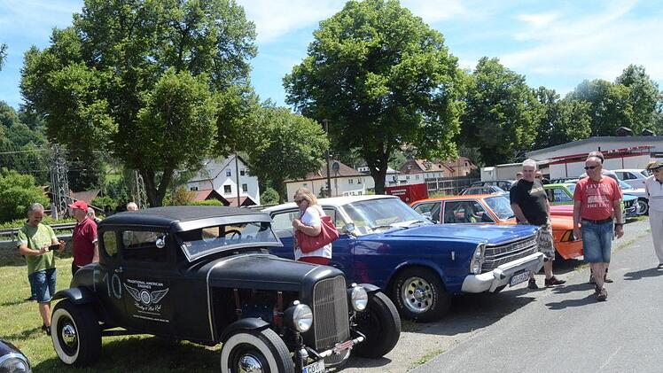 Faszinierende Karossen und beeindruckende Ausstattungen werden die Besucher des Oldtimer-Treffens wieder in ihren Bann ziehen. K.- H. Hofmann