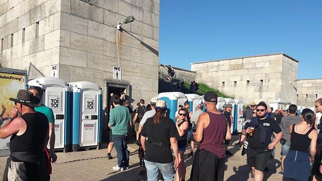 Verstopfte Toiletten und lange Schlangen - nicht ungewöhnlich bei Rock im Park 2019. Ist das auch der Grund für das gesteigerte Aggressionspotenzial? Foto: Tobias Utz