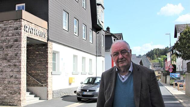 Seit 1972 hat sich Falk Wick als Gemeinderat f&uuml;r Tettau eingesetzt. Im April endete diese &Auml;ra.  Foto: V. Schadeck
