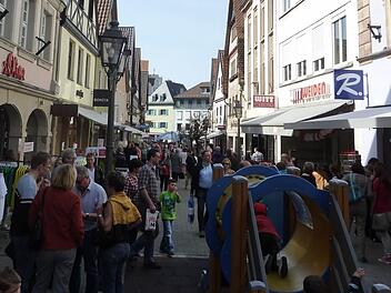 Die verkaufsoffenen Sonntage sind ein Besuchermagnet. Foto: Archiv/Jürgen Scheibe