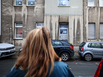 Zw&ouml;lfj&auml;hrige bei Polizeieinsatz lebensgef&auml;hrlich verletzt