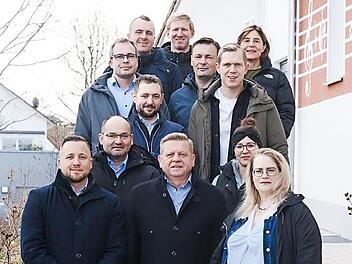 Die CSU-Kandidaten wollen Verantwortung &uuml;bernehmen. Otto Werner (vorne M.) ist der B&uuml;rgermeisterkandidat.