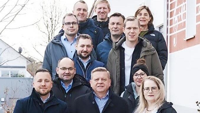 Die CSU-Kandidaten wollen Verantwortung &uuml;bernehmen. Otto Werner (vorne M.) ist der B&uuml;rgermeisterkandidat.