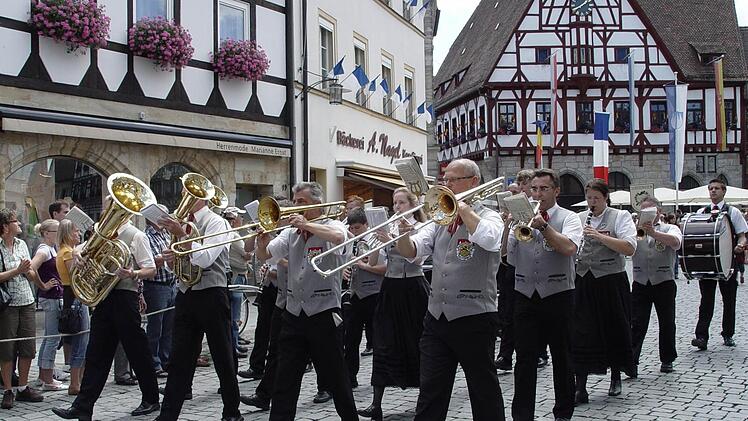 Die Pautzfelder beim Annafestzug im Jahr 2010