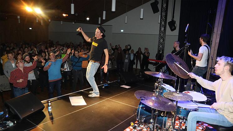 Tolle Stimmung im Kulturboden Hallstadt  bei der Benefizgala.Foto: Bertram Wagner