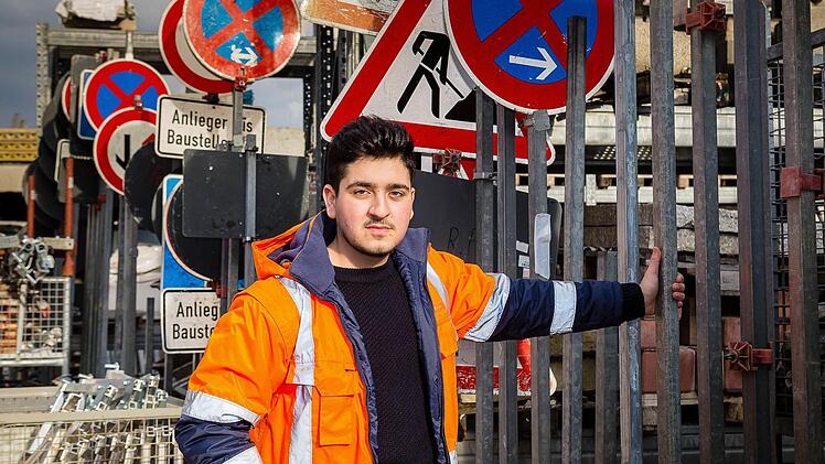 Hochbaufacharbeiter Usama Al-Berwari: Auf Menschen wie ihn, der aus dem Irak stammt, setzt verst&auml;rkt auch das Handwerk bei der Rekrutierung von k&uuml;nftigen Fachkr&auml;ften.  Foto: Martina M&uuml;ller