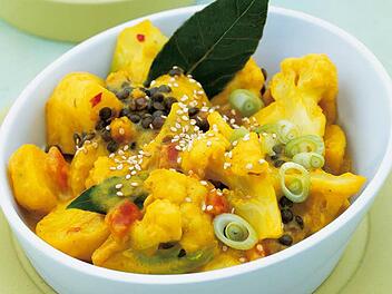 Veganes Blumenkohl-Curry - mal was anderes. Kann man mal machen.... wie, steht im Rezept am Ende des Textes. Foto: PR/Schneekoppe