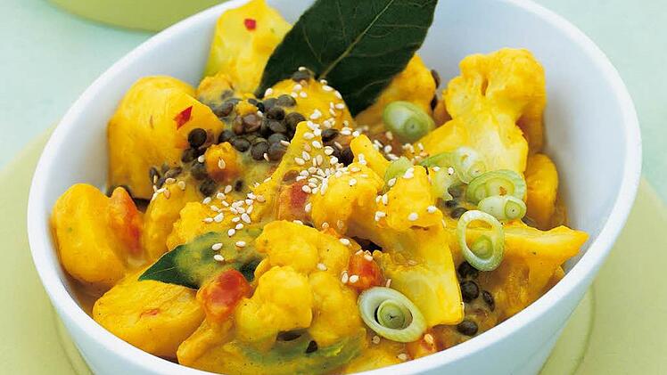 Veganes Blumenkohl-Curry - mal was anderes. Kann man mal machen.... wie, steht im Rezept am Ende des Textes. Foto: PR/Schneekoppe