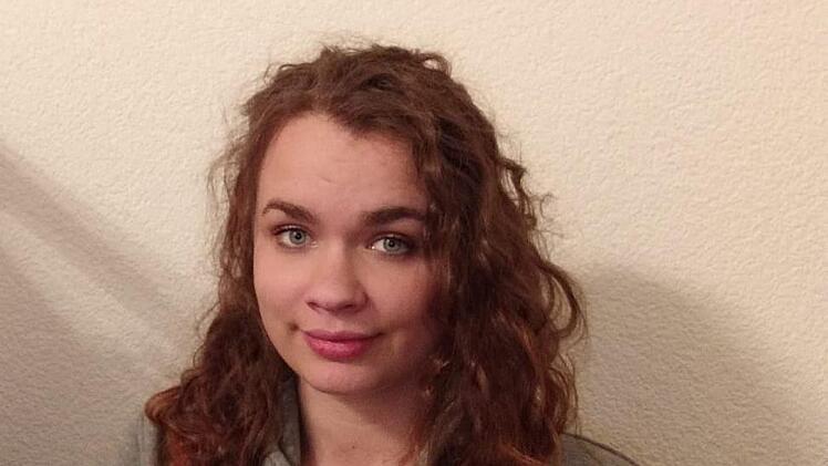 Lea Höppel, 18: "Im Wahlfach Theater lerne ich, über meinen eigenen Schatten zu springen."