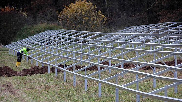 Die neue Anlage - hier ein Bild vom Bau - soll der Tier- und Pflanzenwelt noch Raum lassen. Foto: privat