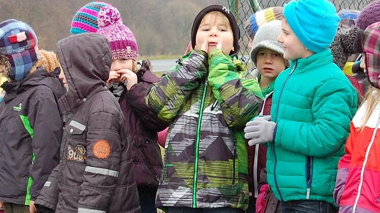 Begleitet wurden die Erstklässler von ihren Lehrkräften Christiane Deublein und Patricia Waldig.