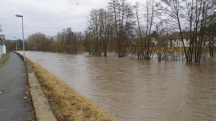 Die Rodach in der Ortsmitte von Küps. Foto: Marco Meißner