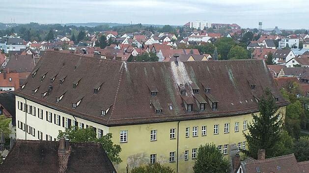 Das Schlossgeb&auml;ude pr&auml;gt das Herzogenauracher Ortsbild. Fotos: Manfred Welker