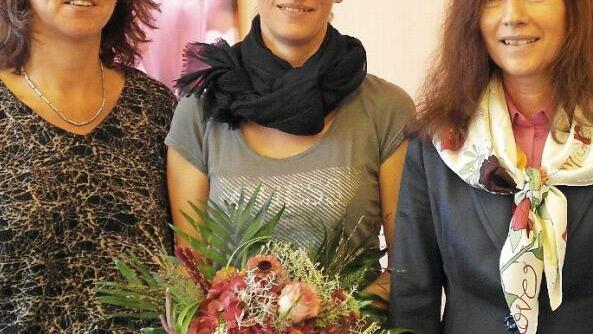 Starkes Team: Die neue Konrektorin der Grundschule Burgkunstadt-Mainroth, Susi Krauß (Mitte), wurde von Rektorin Stefanie Mayr-Leidnecker (links) und Schulrätin Gisela Rohde begrüßt. Foto: p